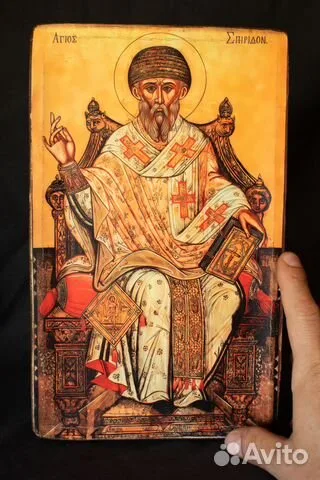 Подарочная икона "Спиридон Тримифунтский на троне"