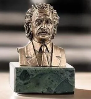 Подарочный бронзовый бюст «Эйнштейн А.»