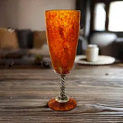 На память: Бокал для шампанского из камня (янтарь) — фотография 1
