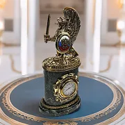 Бронзовые настольные часы с грифоном — необычный подарок — фотография 1