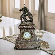 Подарочные каминные часы «Георгий Победоносец» из креноида — фотография 1