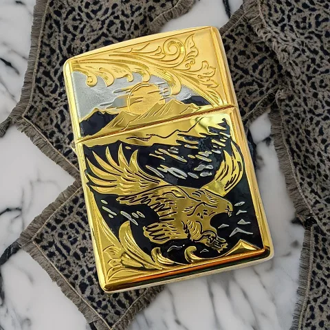 На память: Оригинальная зажигалка Zippo "Сокол"