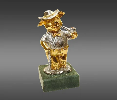 Статуэтка «Свинка с трубкой» на змеевике — необычный подарок